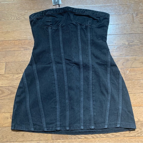 PrettyLittleThing Washed Black Seam Front Denim Mini Dress USA 8 , UK 12 Black - Picture 2 of 14